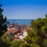 Baron Gautsch 3*