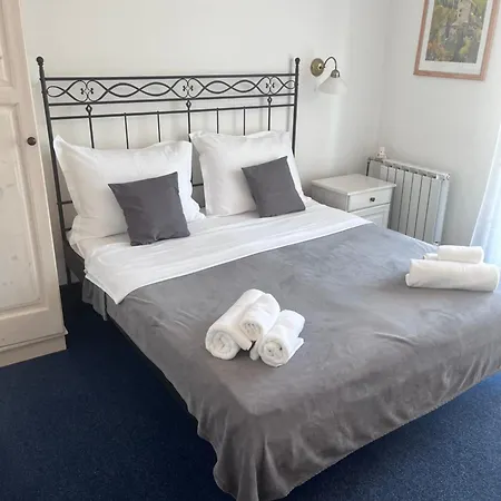 Bed & Breakfast Baron Gautsch 3*