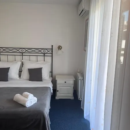 Bed & Breakfast Baron Gautsch 3*