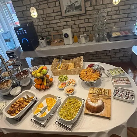 Bed and Breakfast Baron Gautsch Ρόβινι